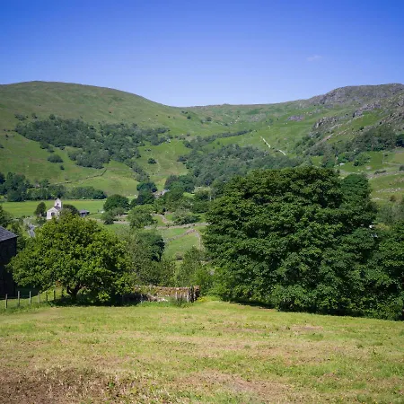 Kentmere Fell Views Кендал